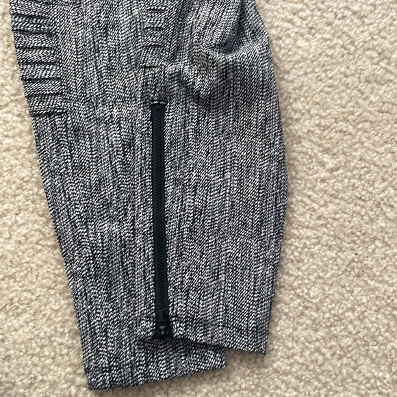 athleta Delancey textured Moto tights brand new with tags size medium - Picture 6 of 6